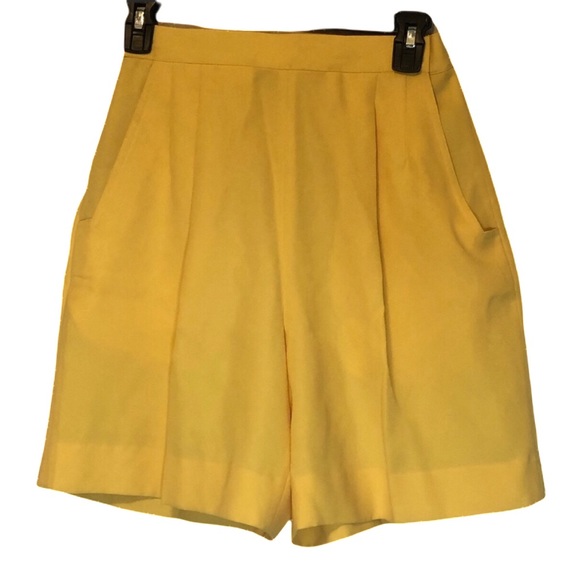 Vintage Pants - 3/$25 ❤️ Vintage Relaxed Long Line Dad Shorts